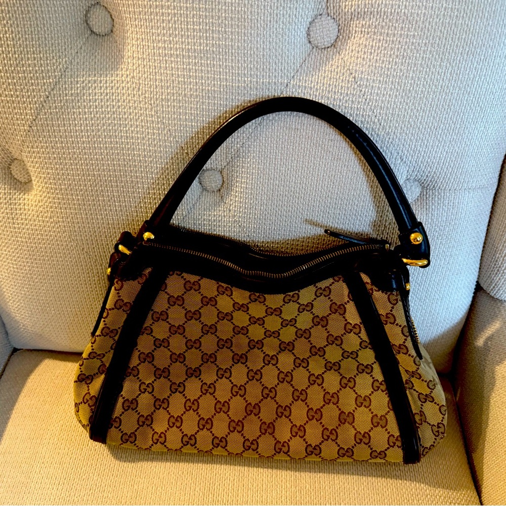 Gucci Beige Classic Cloth Bag